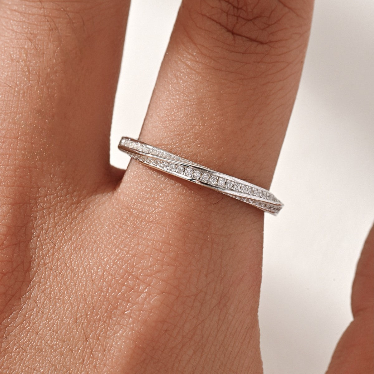 S925 Sterling Silver Möbius Moissanite Ring | Women's Luxury Jewelry
