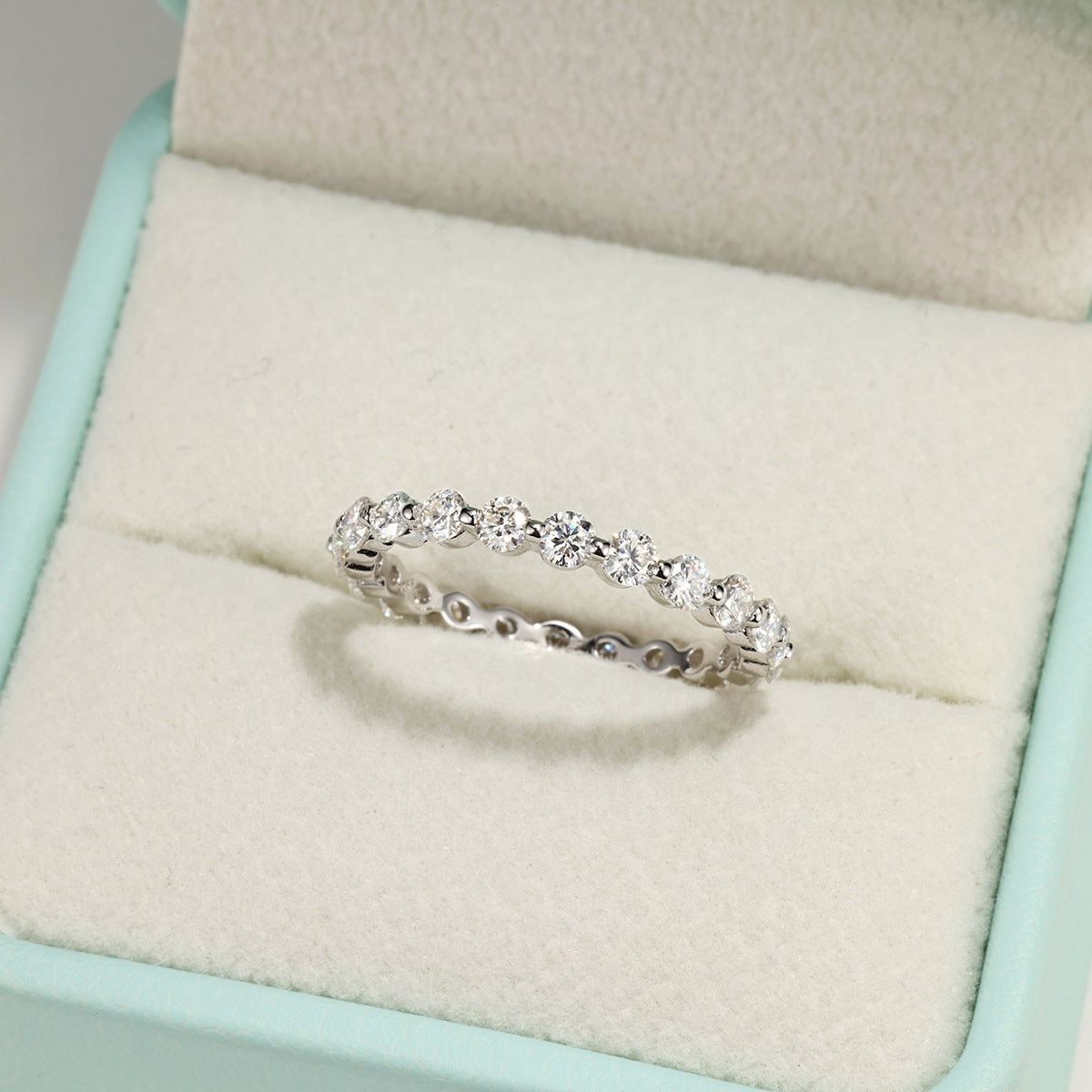 S925 Sterling Silver Full Pavé Moissanite Women's Ring | Gold & White Gold