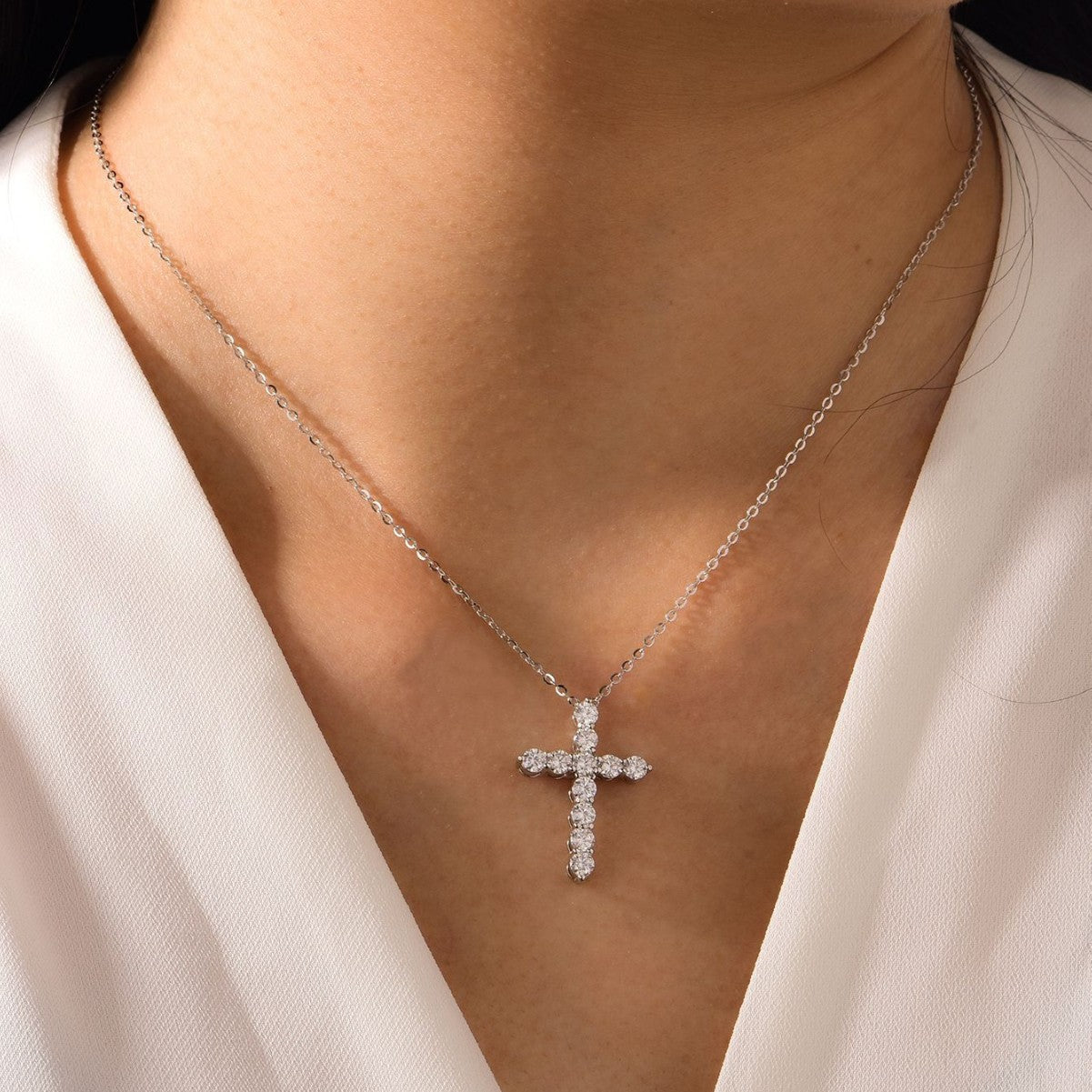 S925 Sterling Silver Moissanite Cross Pendant Necklace | White Gold